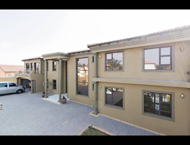 4 BEDROOM HOUSE FOR SALE IN BIRCH ACRES